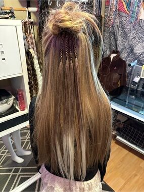 Long Straight Women's Hairpiece with Blonde and Light Brown Highlights